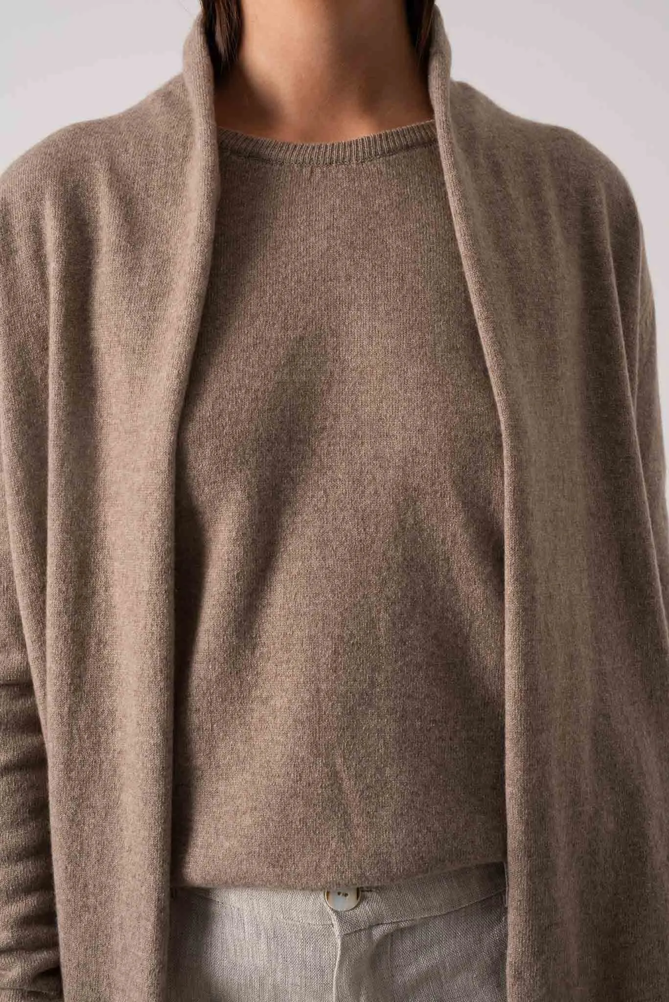 Aurea 100% Cashmere Cardigan Taupe